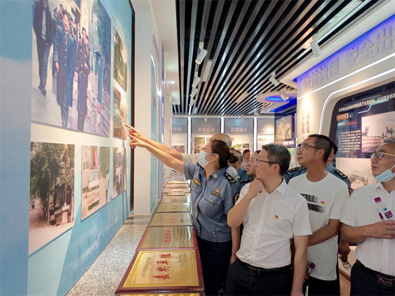 “喜迎二十大 永远跟党走”主题教育活动在15vip太阳集团官网路桥圆满落幕-综合部-7 (2)